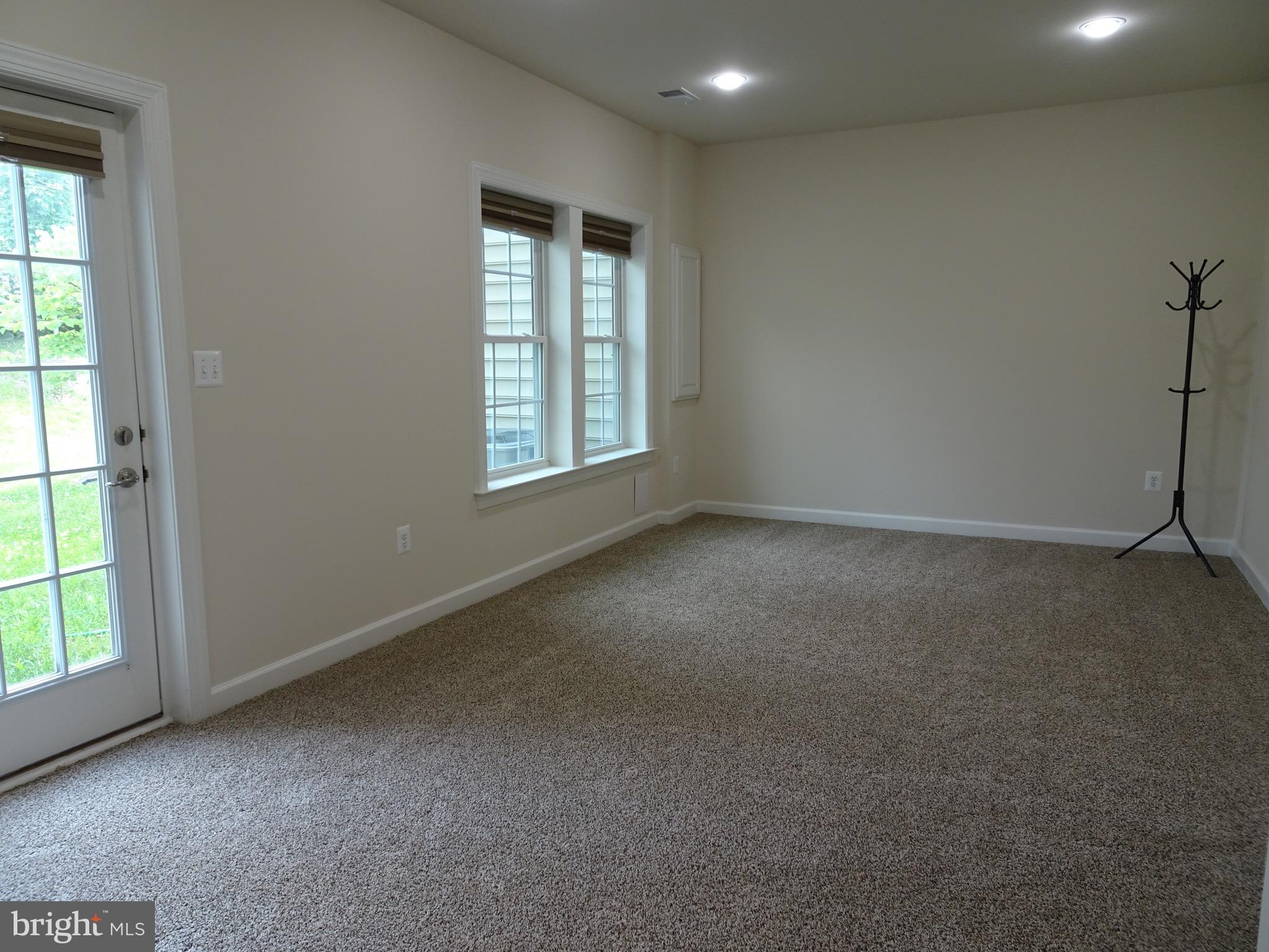 AVONLEA - Residential Lease