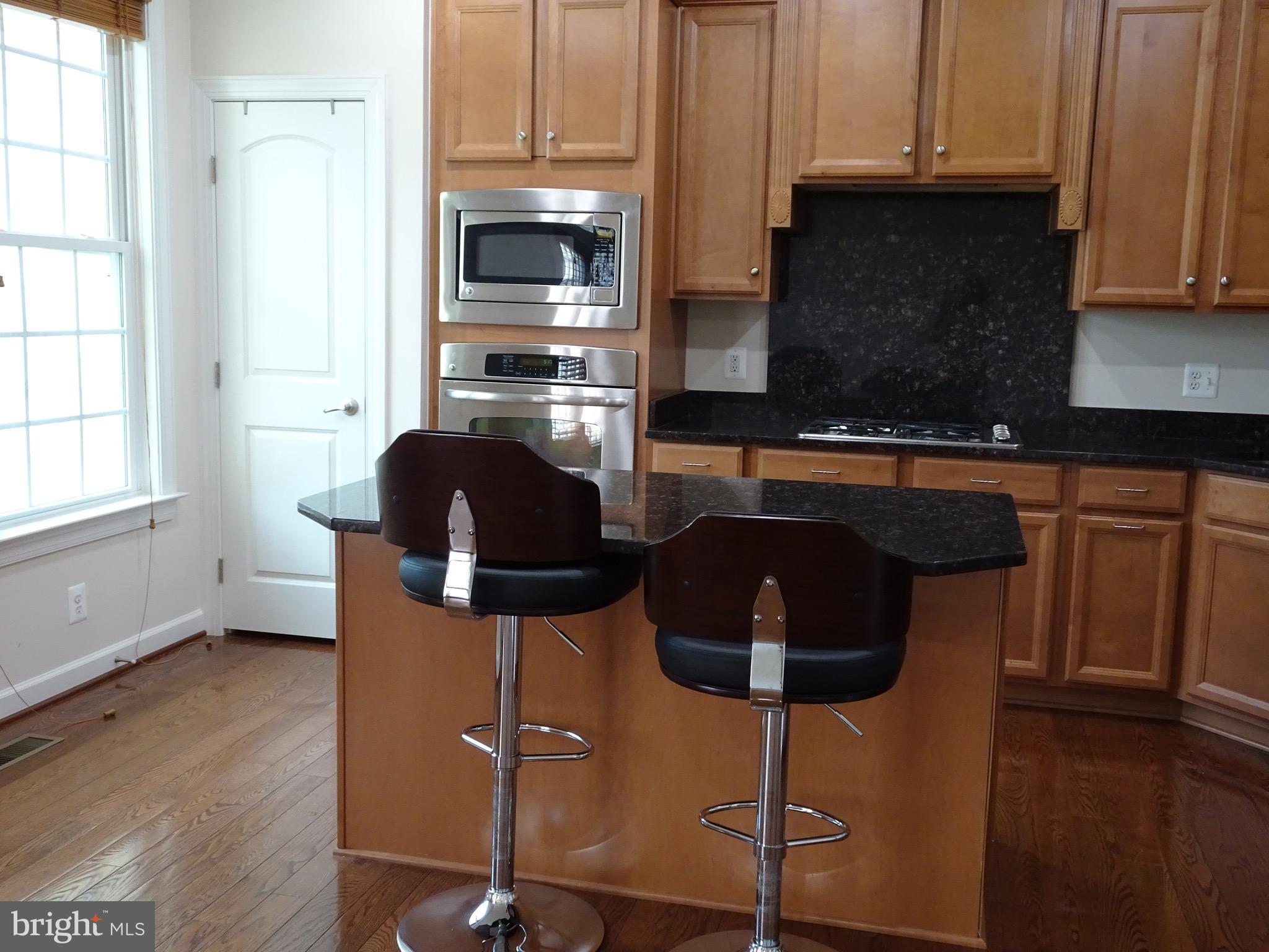 AVONLEA - Residential Lease