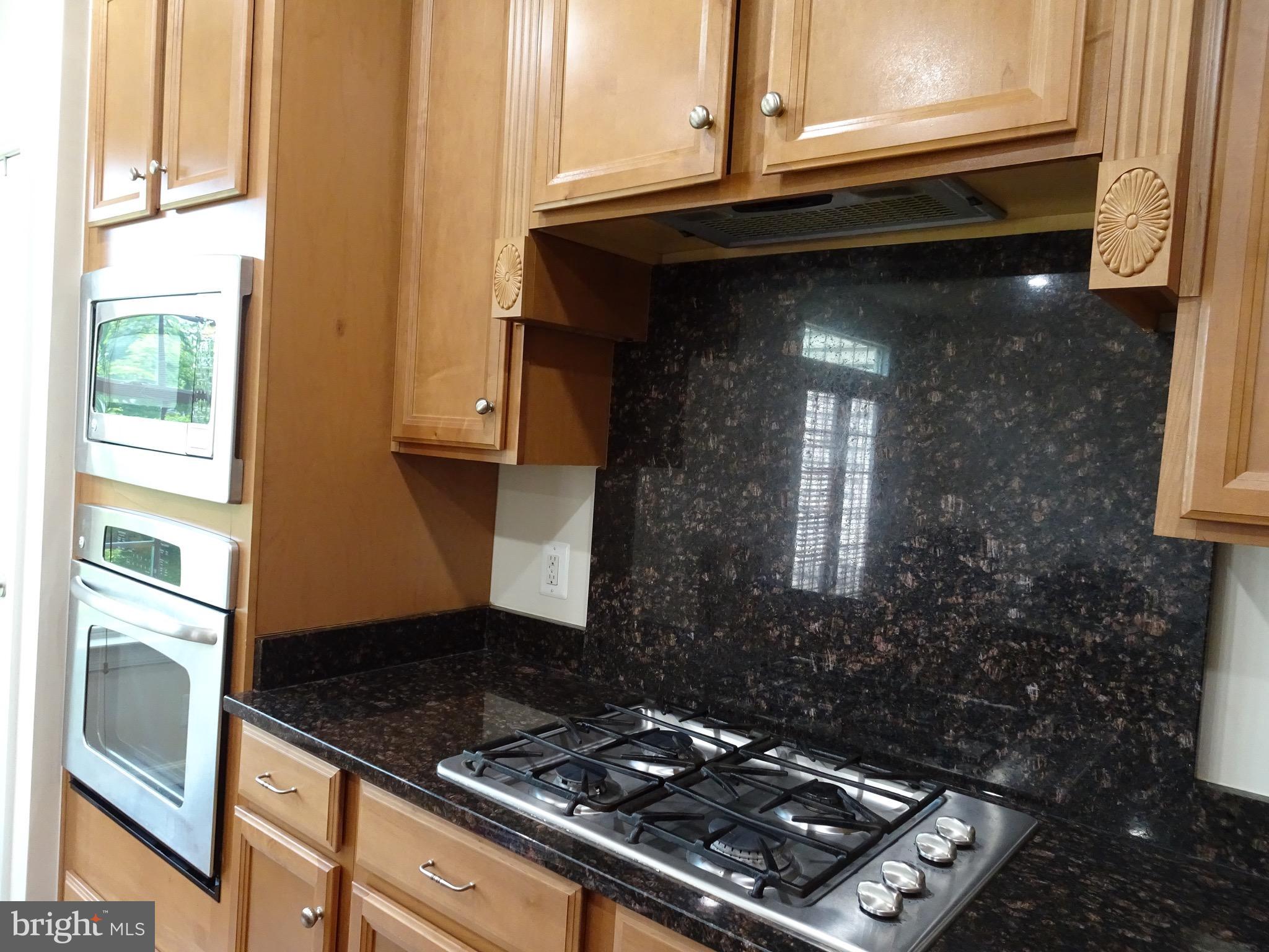 AVONLEA - Residential Lease