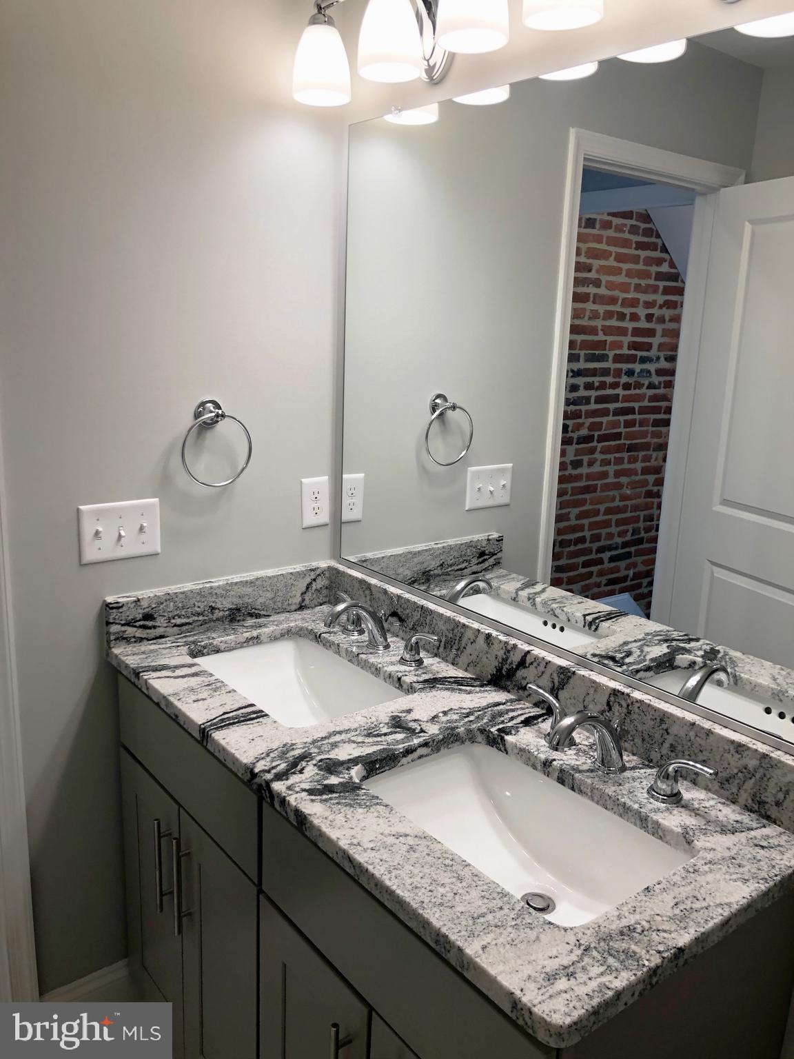 CANTON - Residential Lease