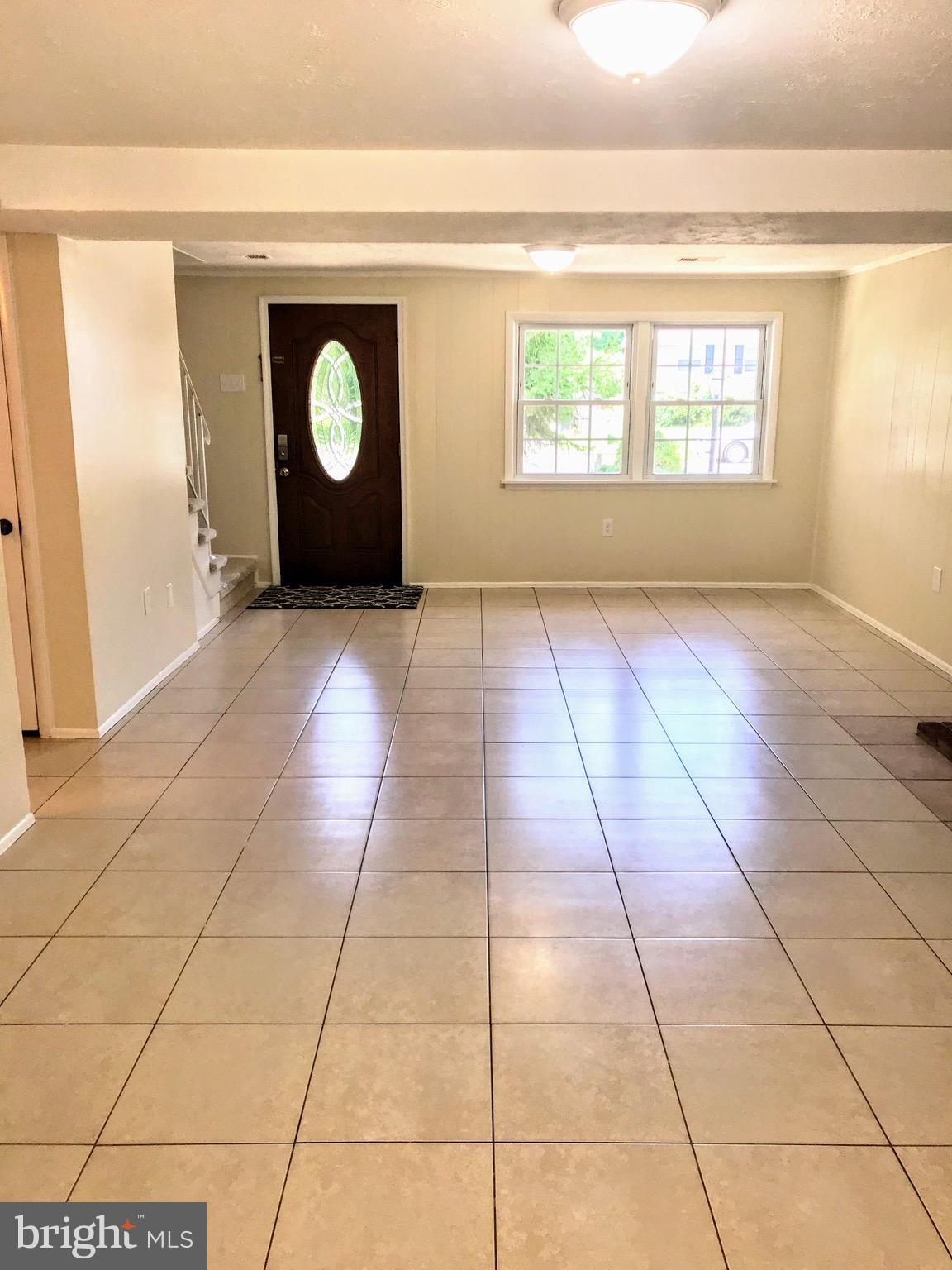 DALE CITY - Residential