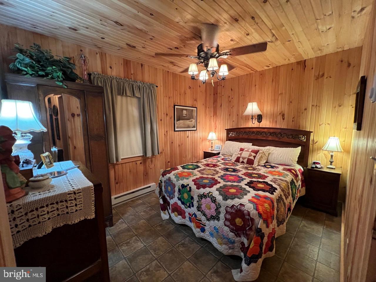 POTOMAC ISLAND RIDGE - Residential