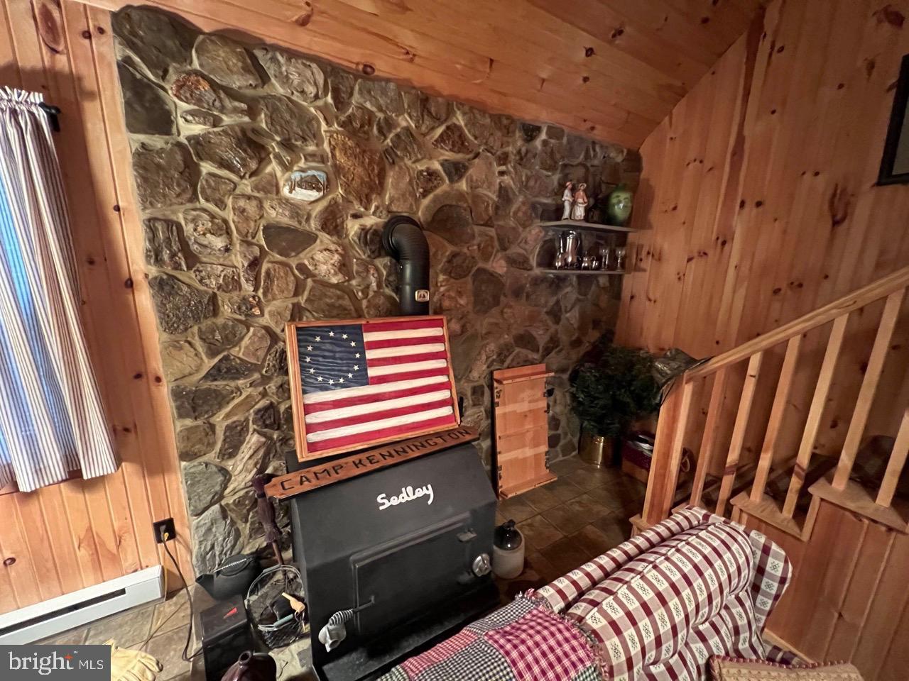 POTOMAC ISLAND RIDGE - Residential