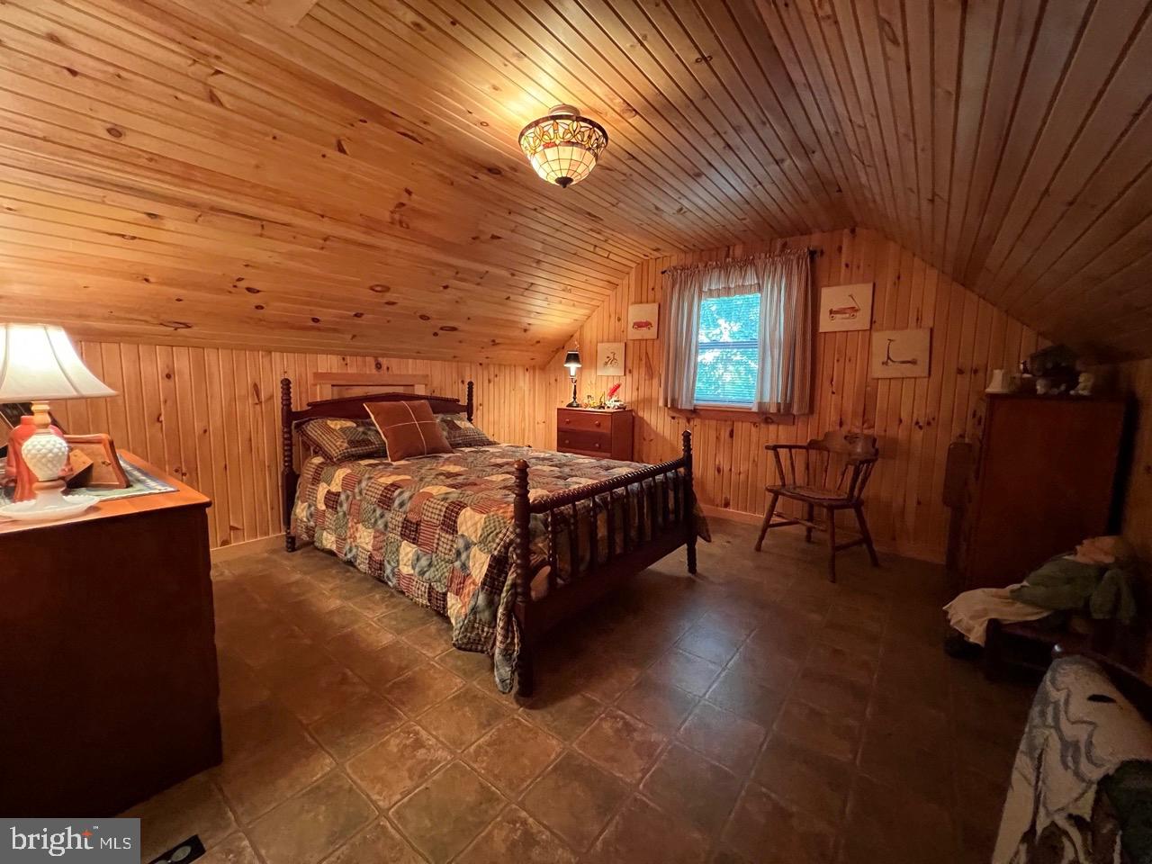 POTOMAC ISLAND RIDGE - Residential