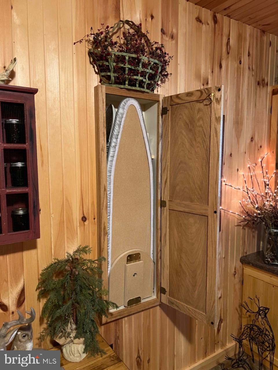 POTOMAC ISLAND RIDGE - Residential