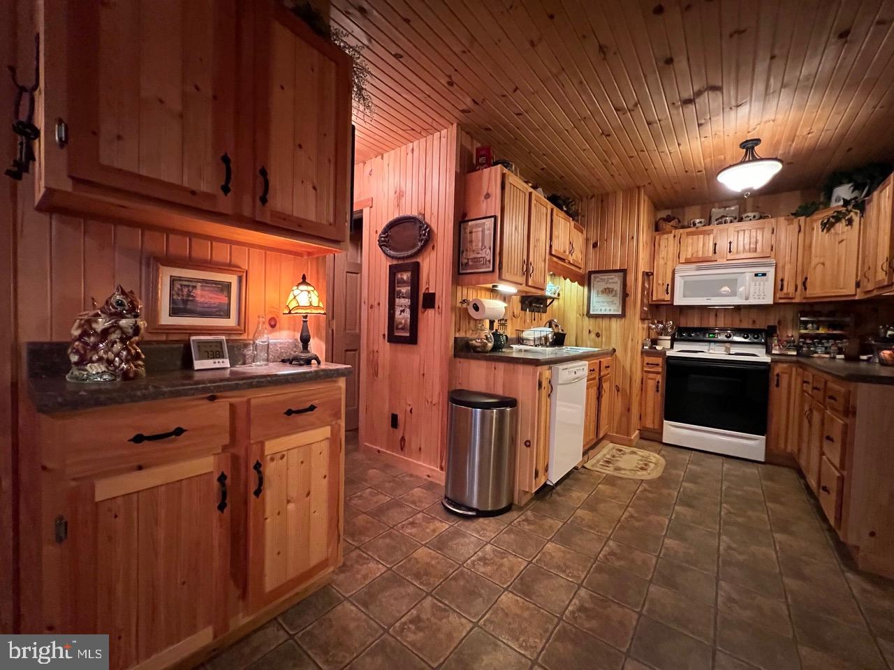 POTOMAC ISLAND RIDGE - Residential