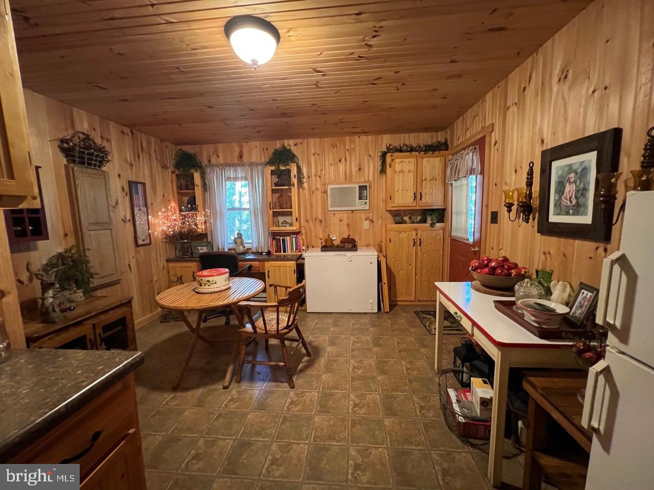 POTOMAC ISLAND RIDGE - Residential