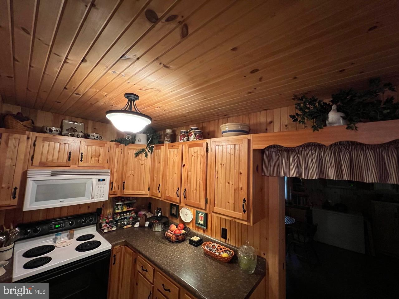 POTOMAC ISLAND RIDGE - Residential