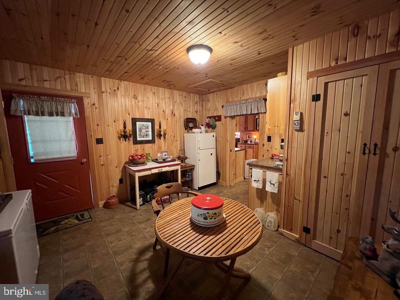 POTOMAC ISLAND RIDGE - Residential