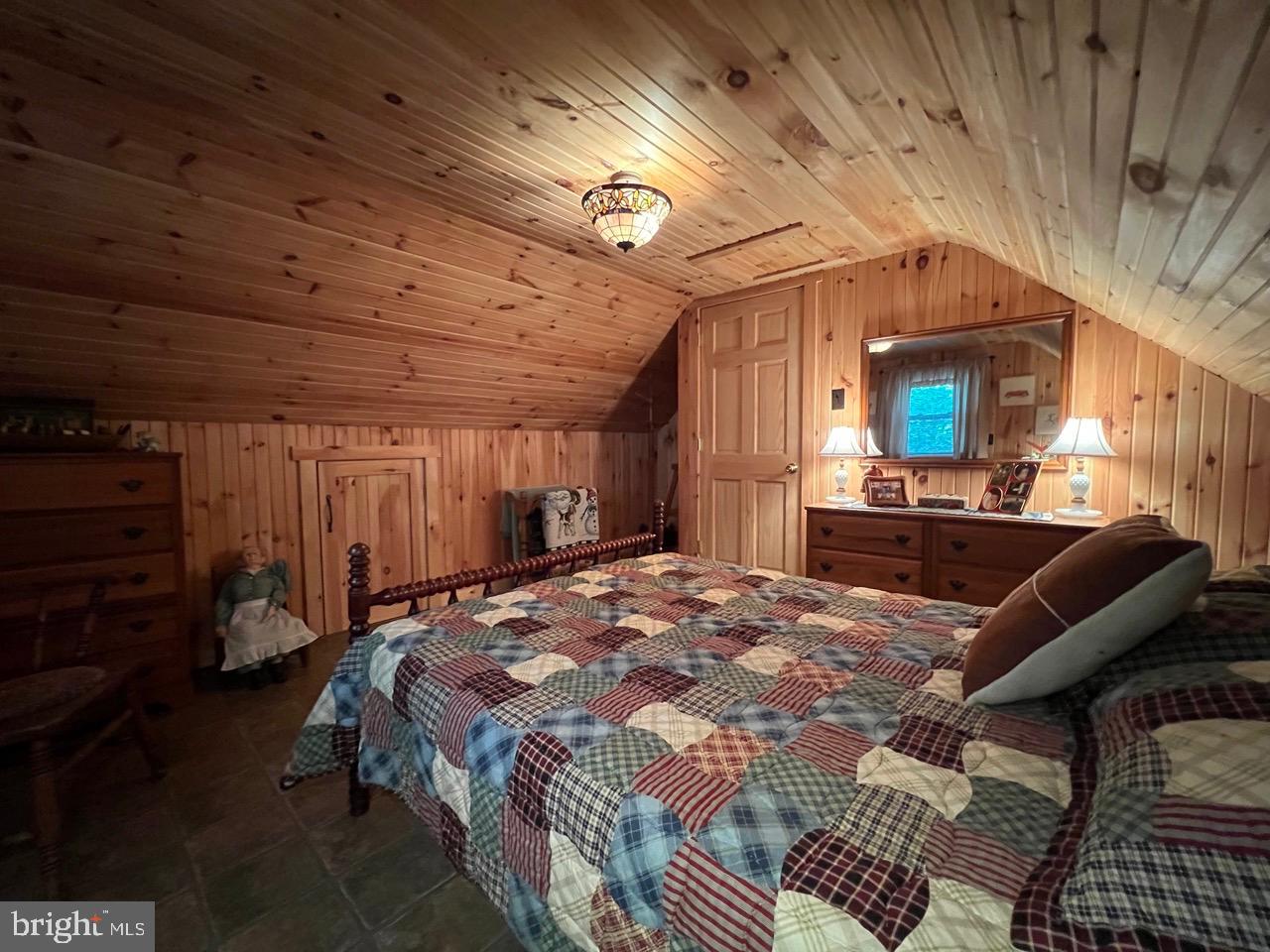 POTOMAC ISLAND RIDGE - Residential