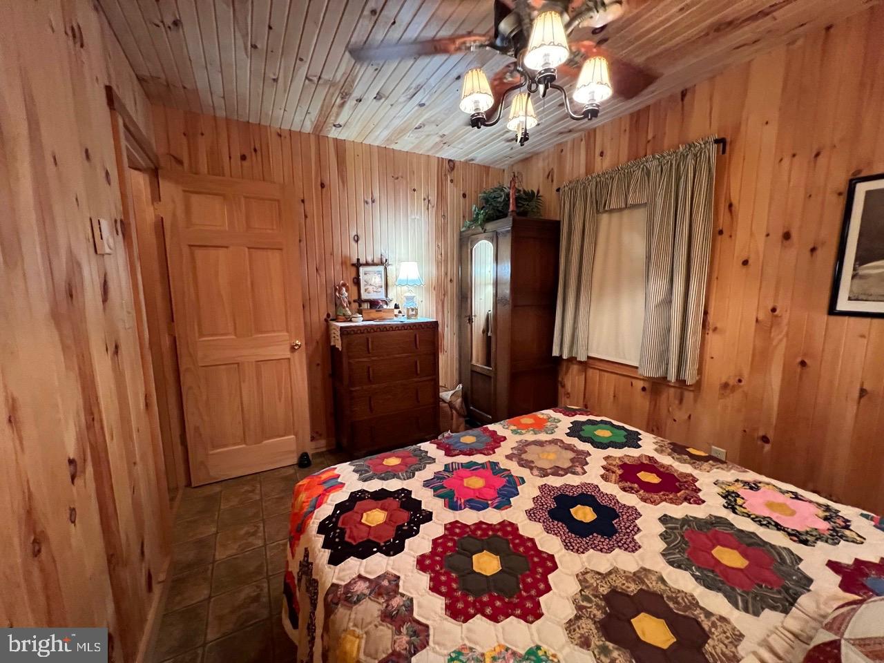 POTOMAC ISLAND RIDGE - Residential