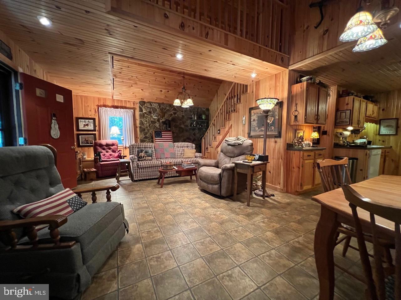 POTOMAC ISLAND RIDGE - Residential