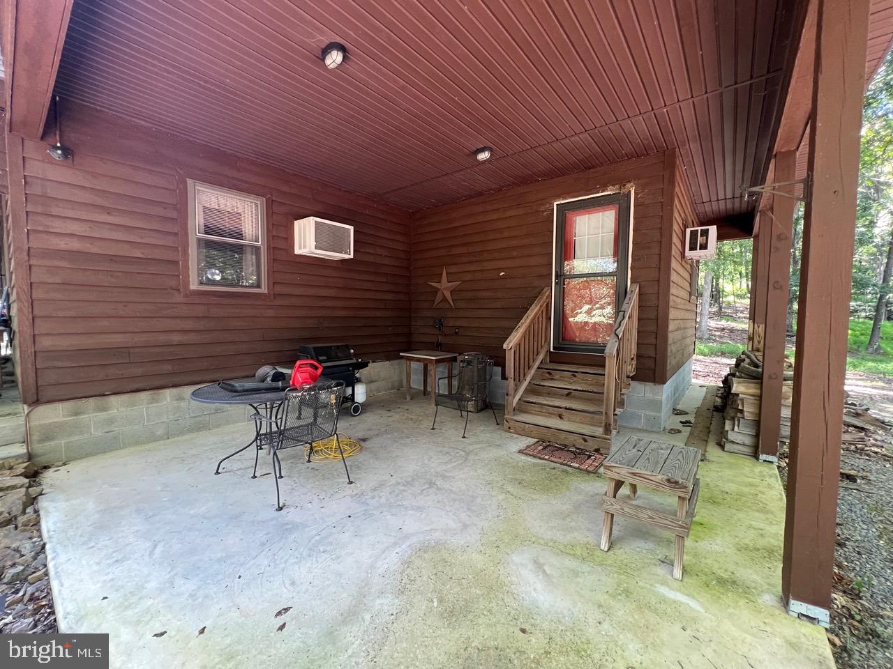 POTOMAC ISLAND RIDGE - Residential