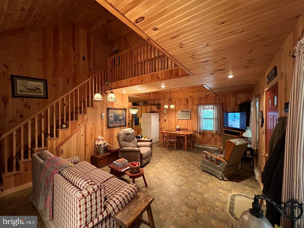 POTOMAC ISLAND RIDGE - Residential