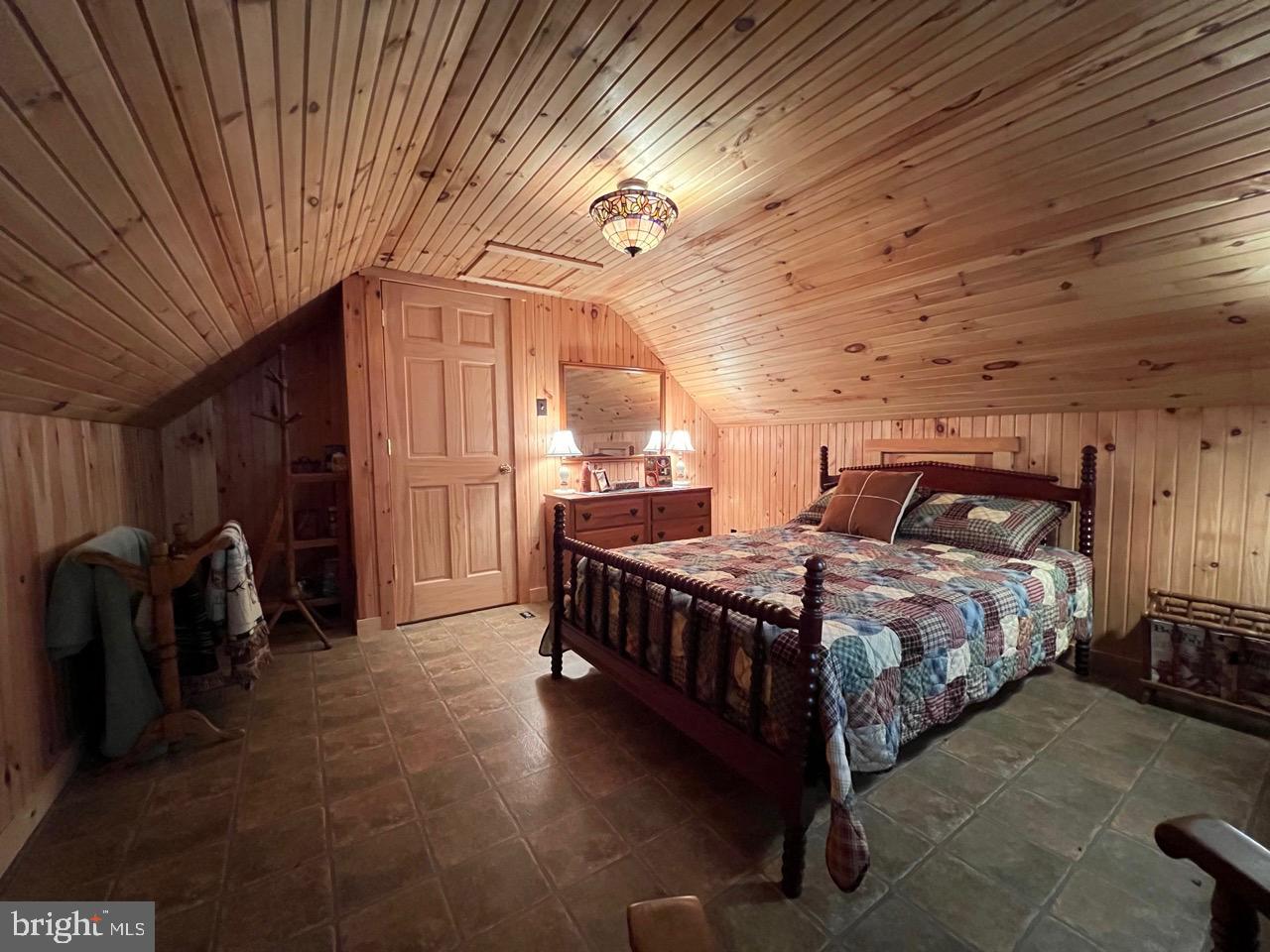 POTOMAC ISLAND RIDGE - Residential