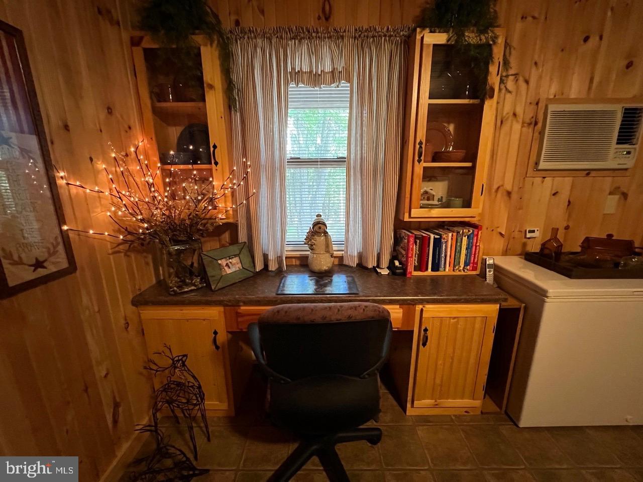 POTOMAC ISLAND RIDGE - Residential