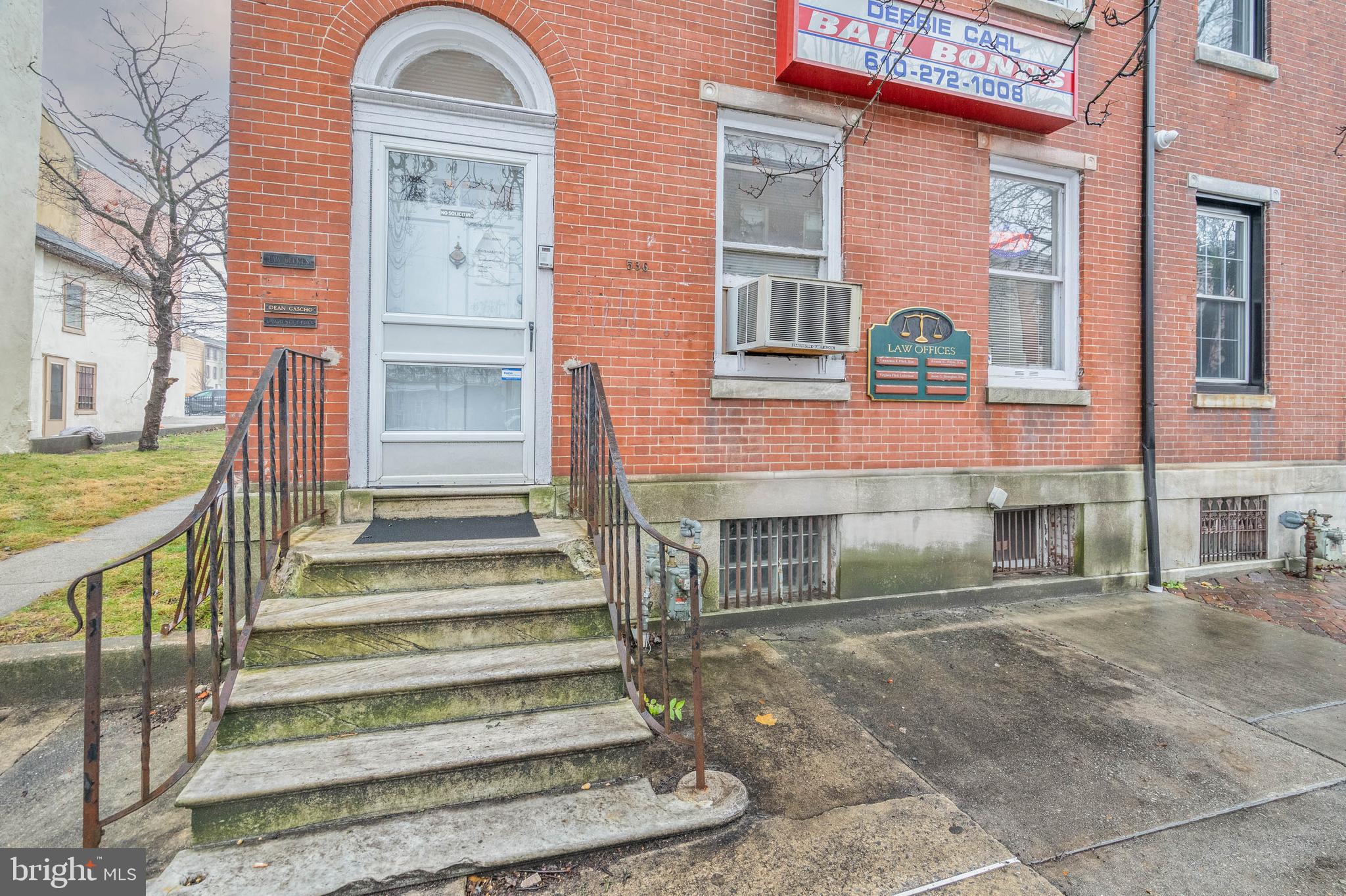 NORRISTOWN - Commercial Sale