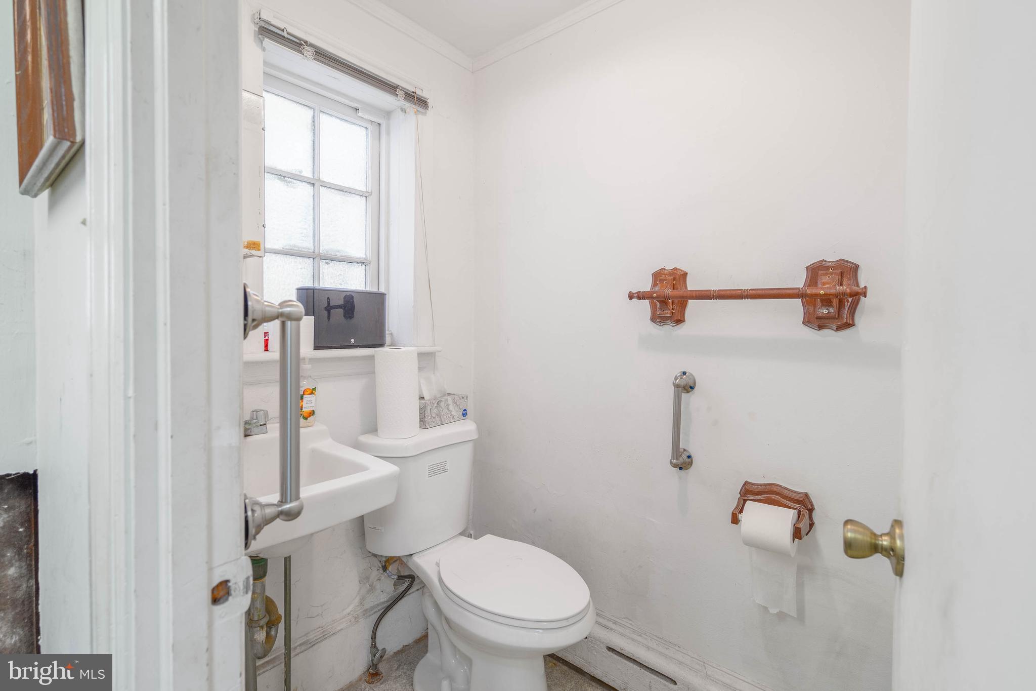 NORRISTOWN - Commercial Sale