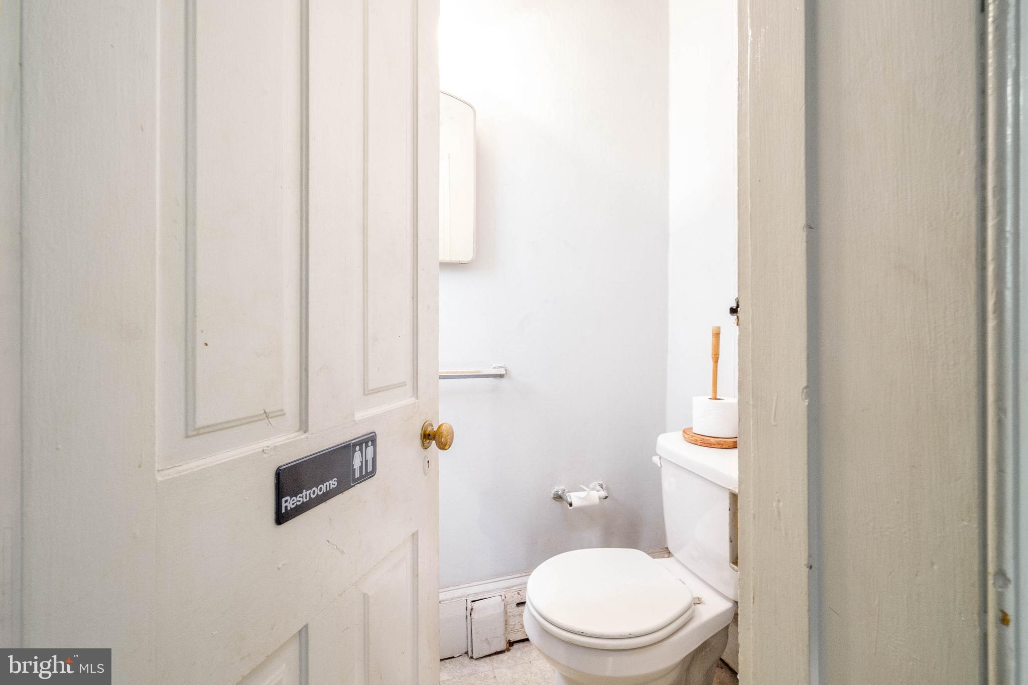 NORRISTOWN - Commercial Sale