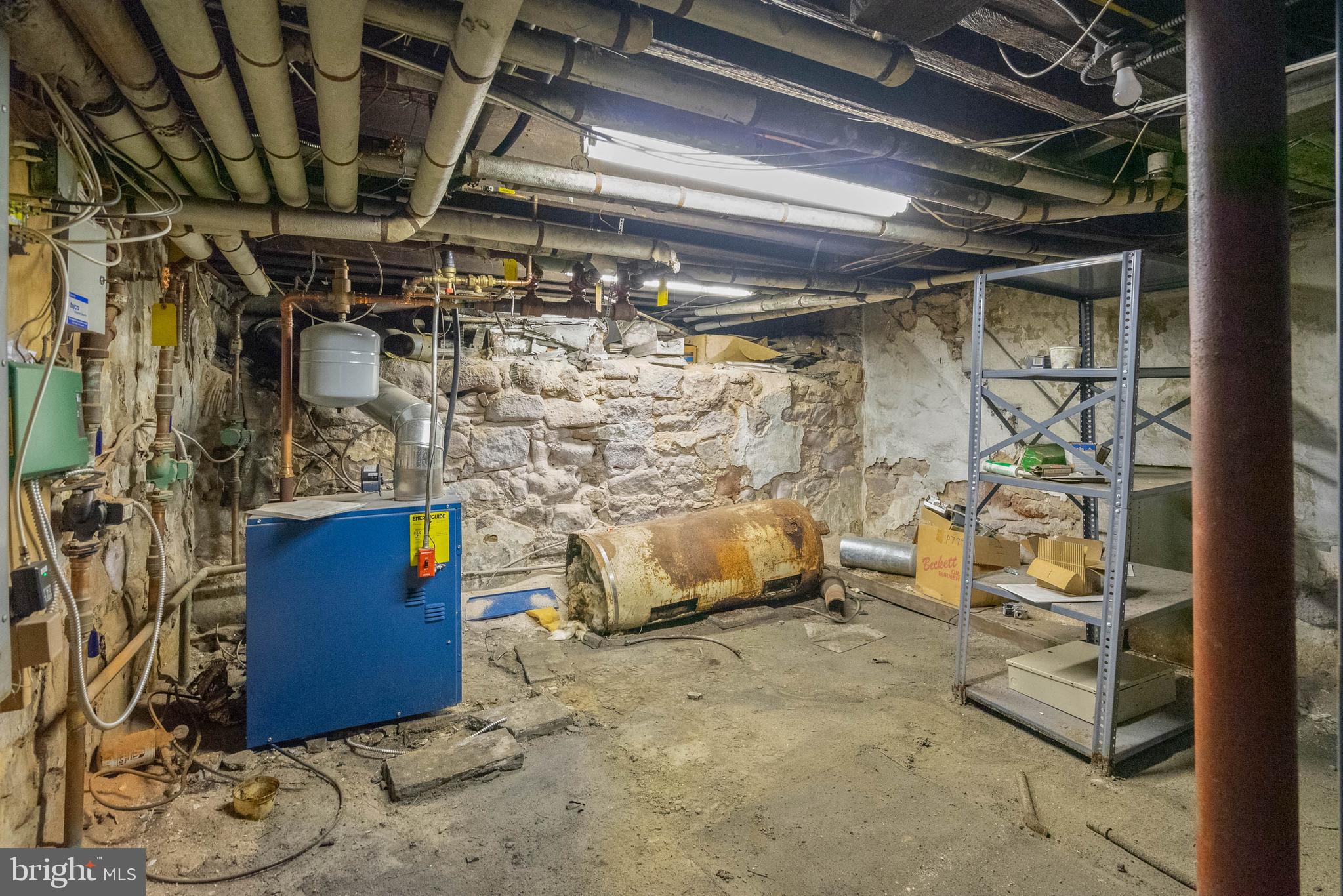 NORRISTOWN - Commercial Sale