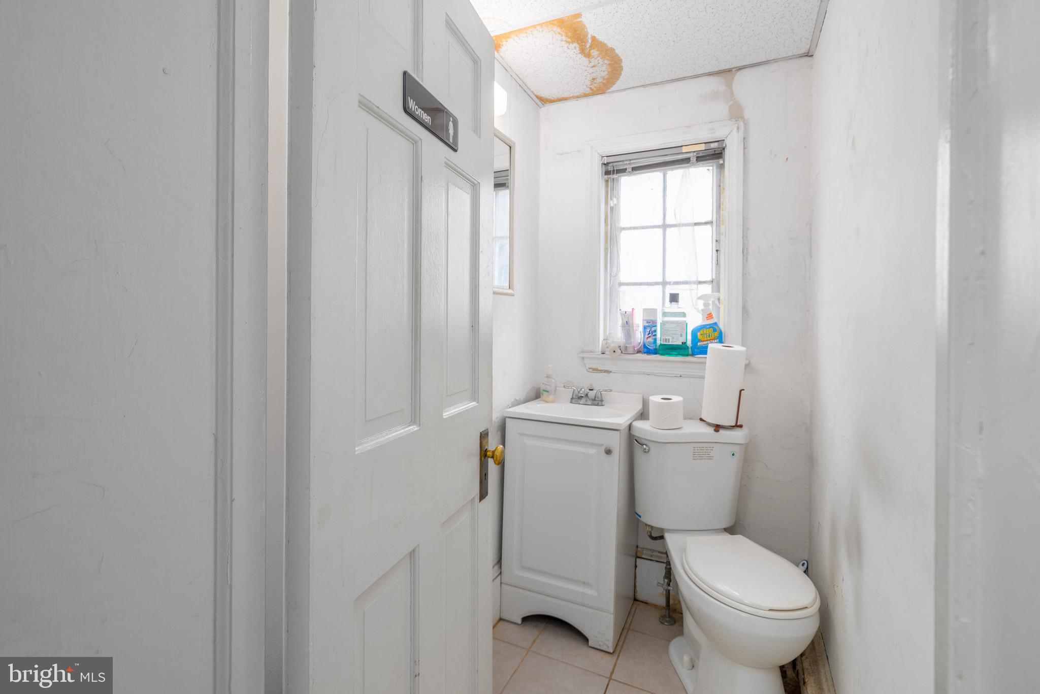 NORRISTOWN - Commercial Sale