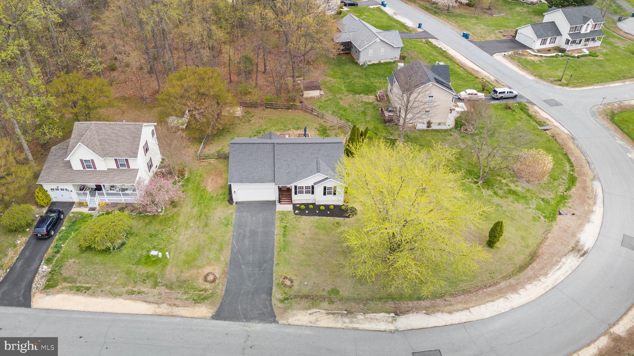 KENSINGTON COURTS - Residential