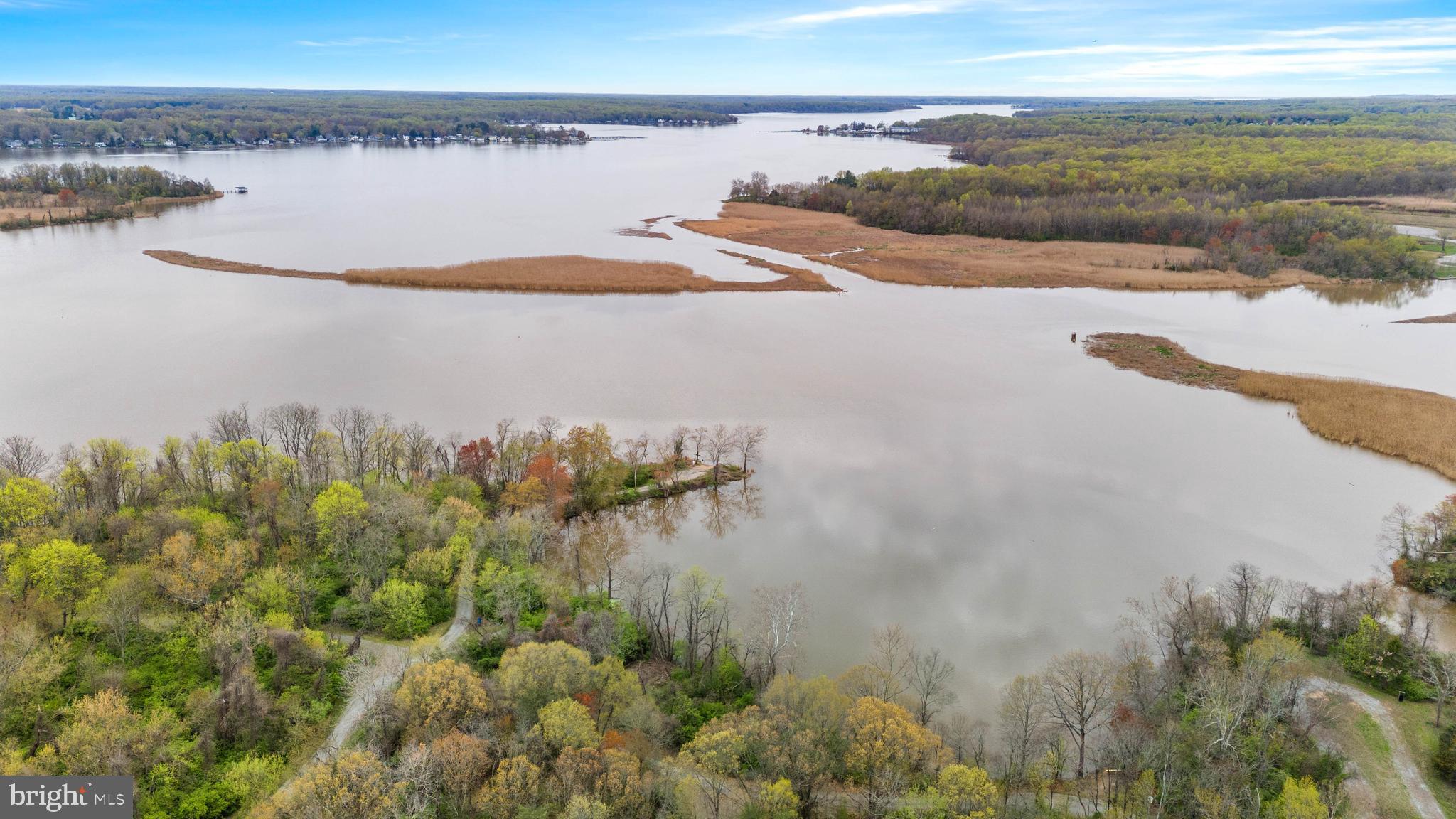 KENSINGTON COURTS - Residential