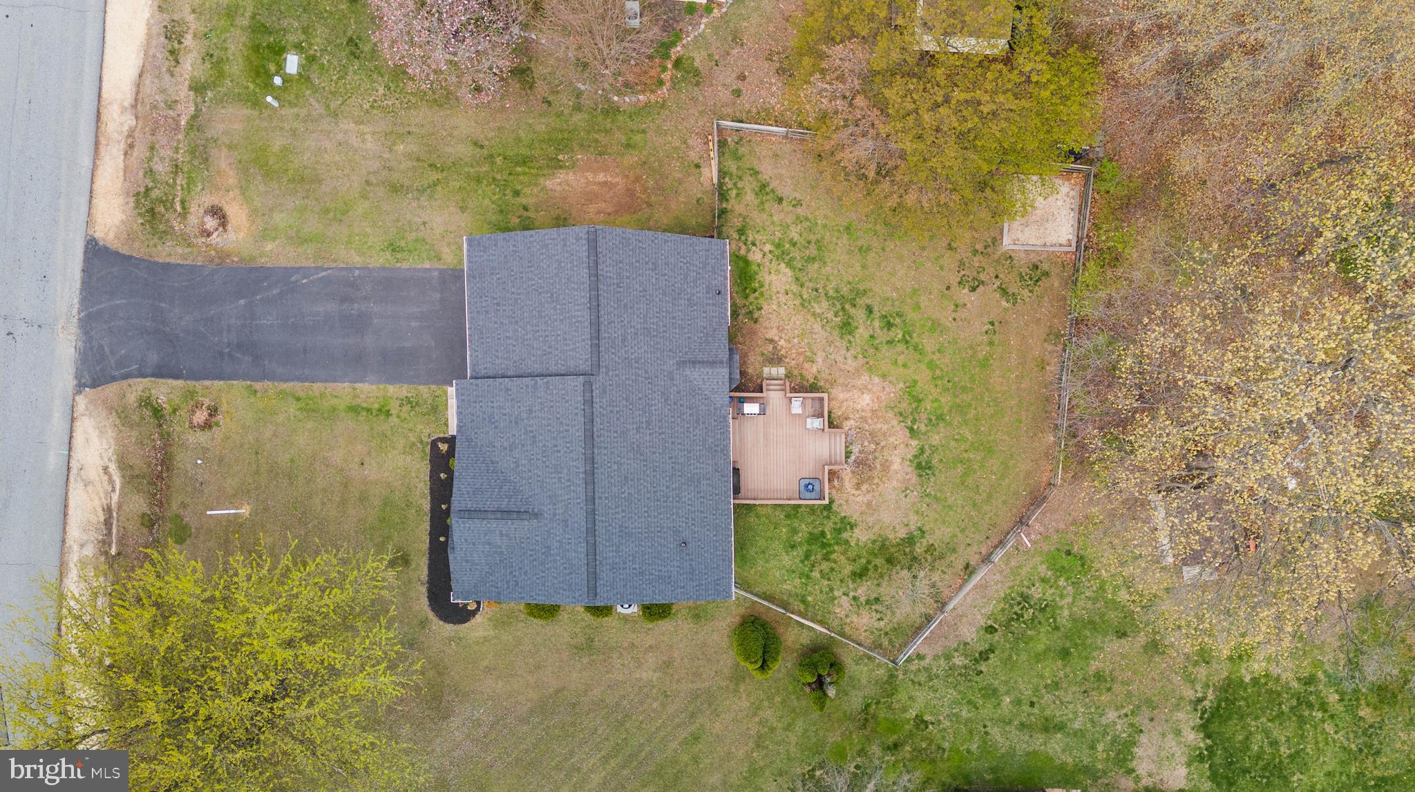 KENSINGTON COURTS - Residential