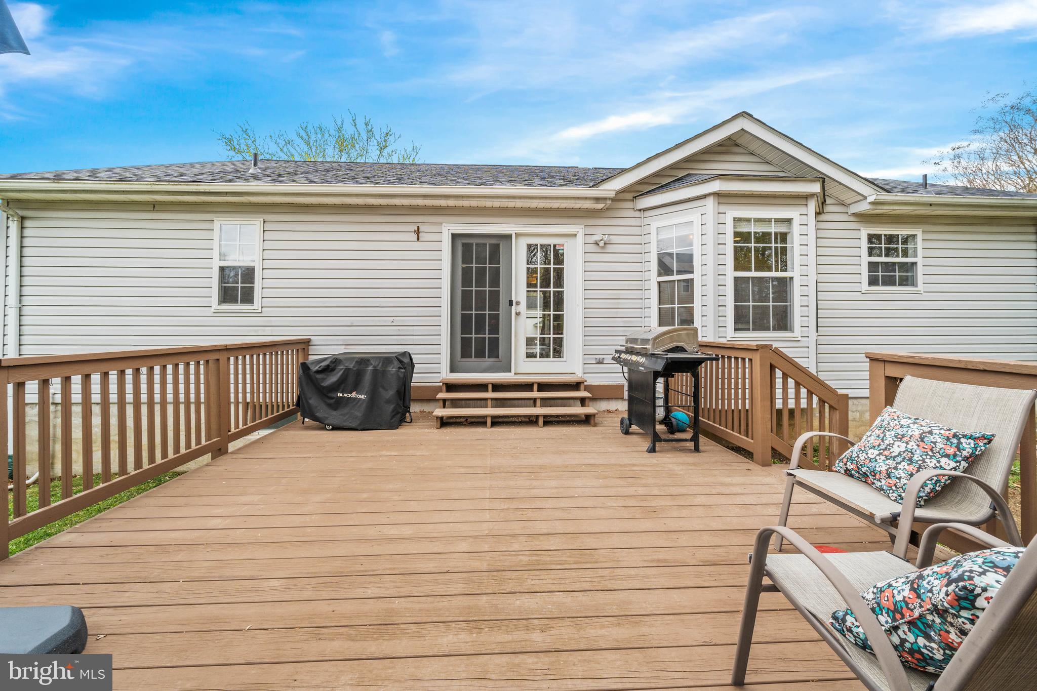 KENSINGTON COURTS - Residential