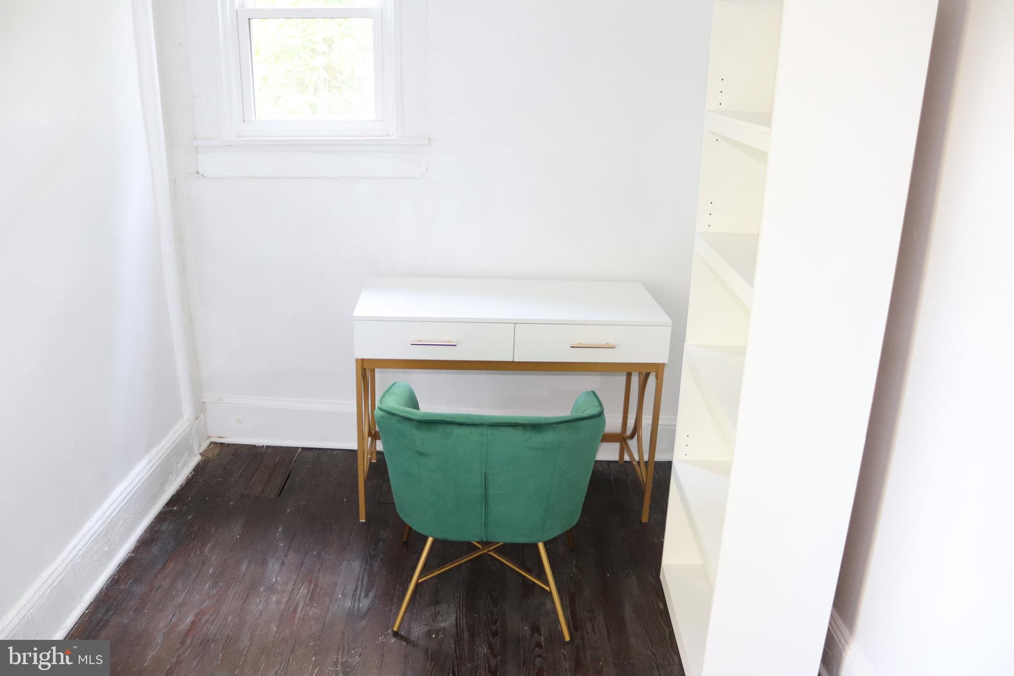 GWYNN OAK - Residential Lease