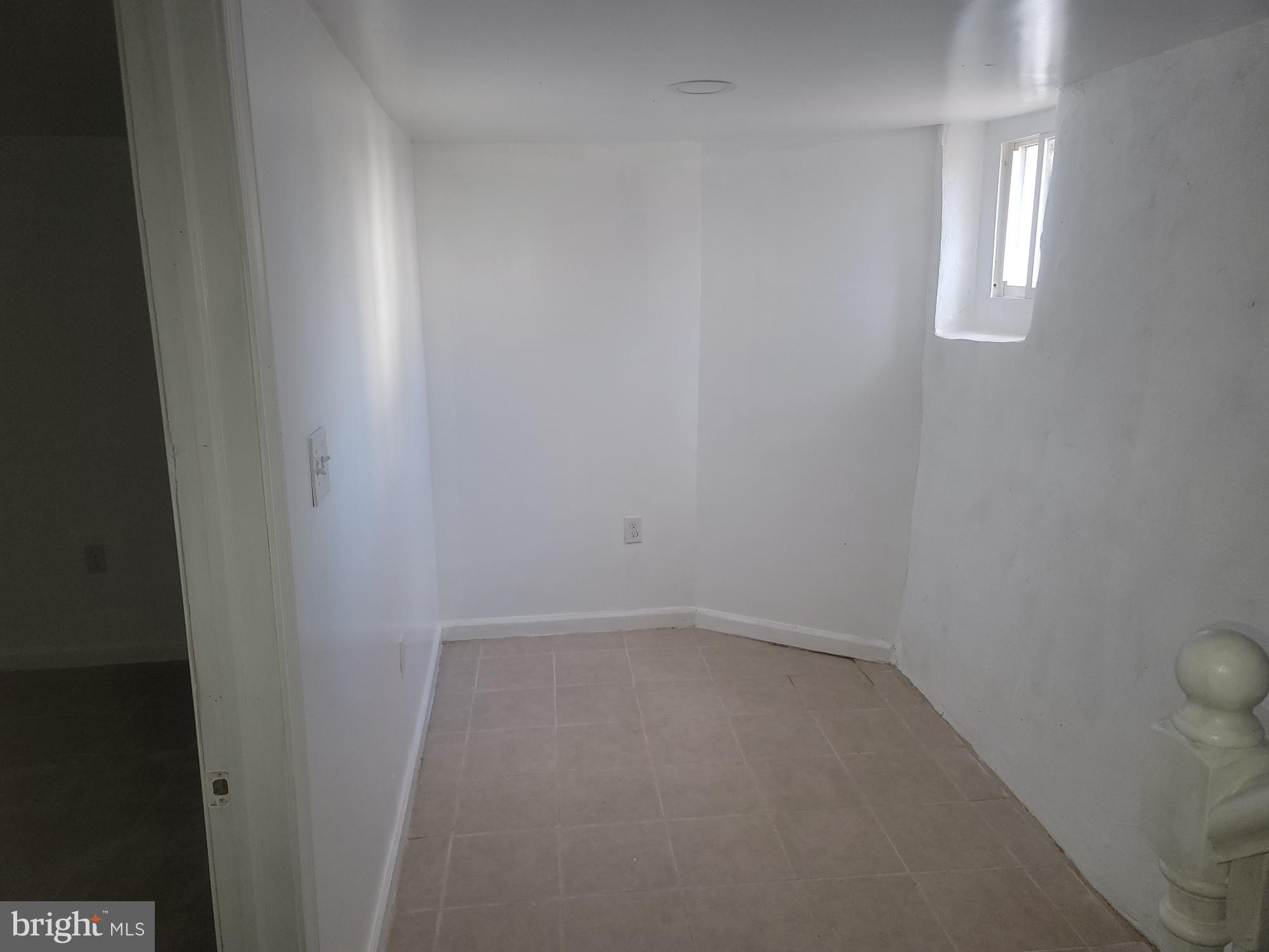 GWYNN OAK - Residential Lease