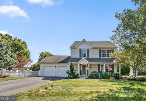 38 LAURA DRIVE BARTO PA 19504