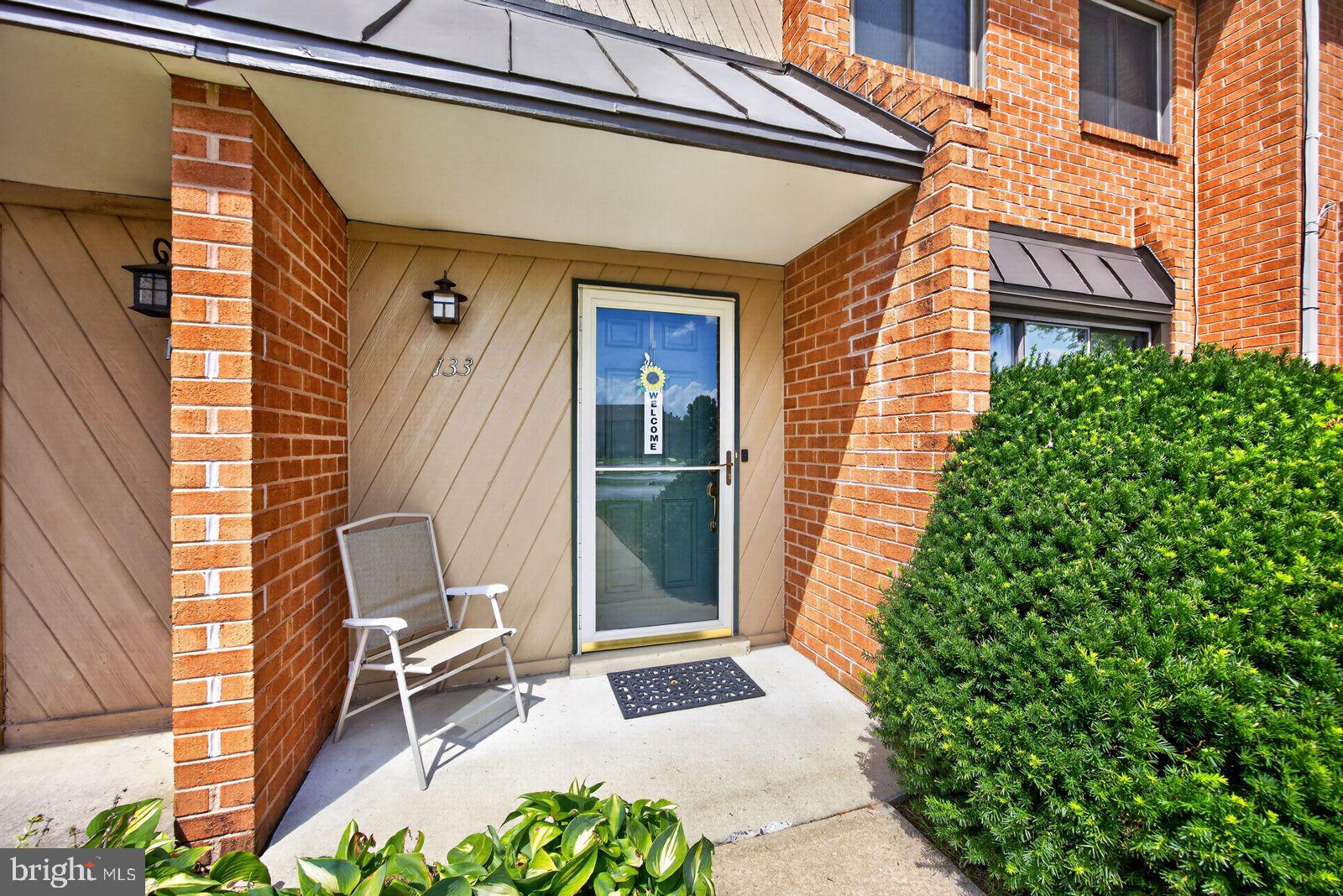 133 CAERNARVON COURT