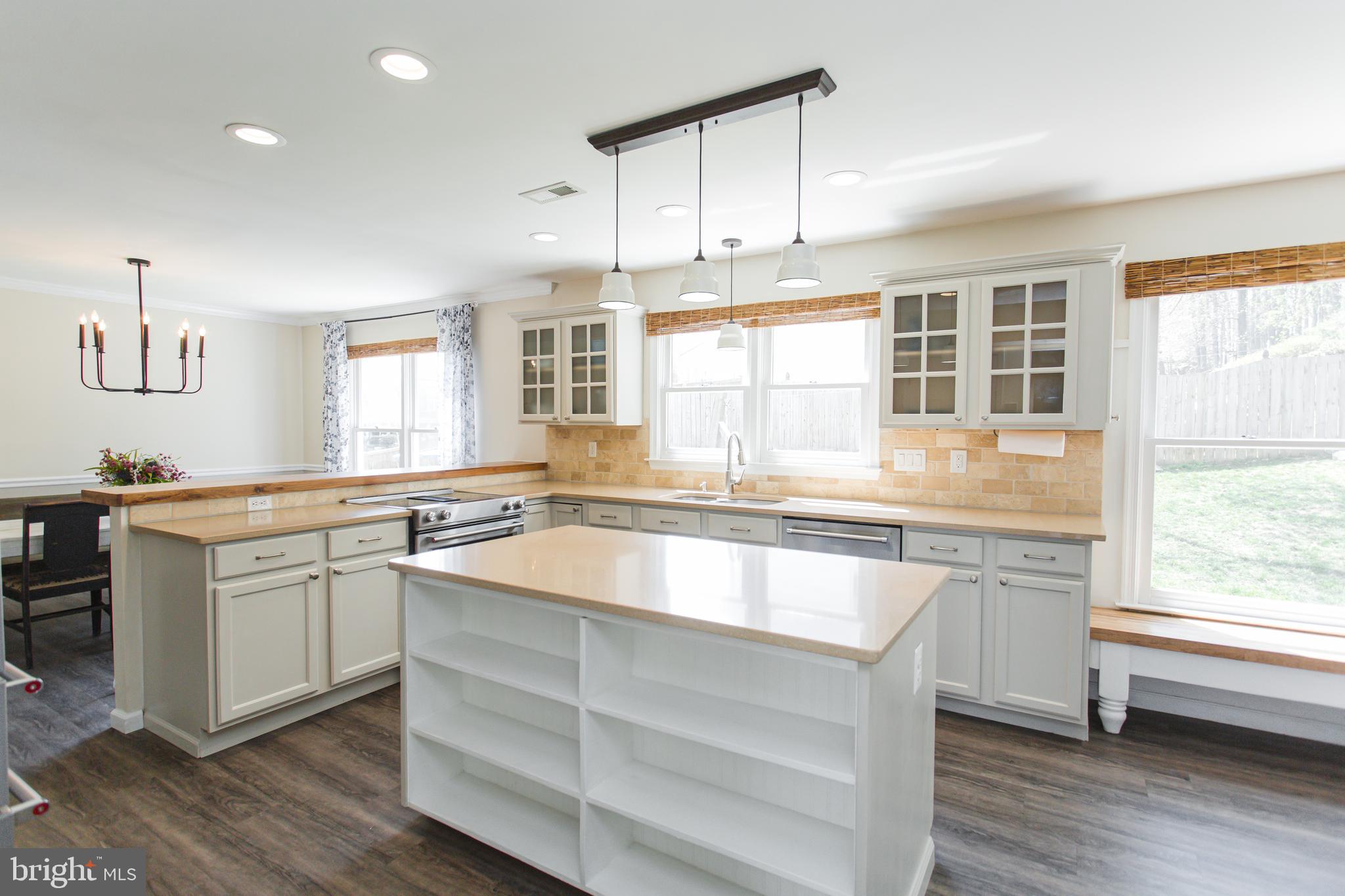 SUMMERWOOD - Residential