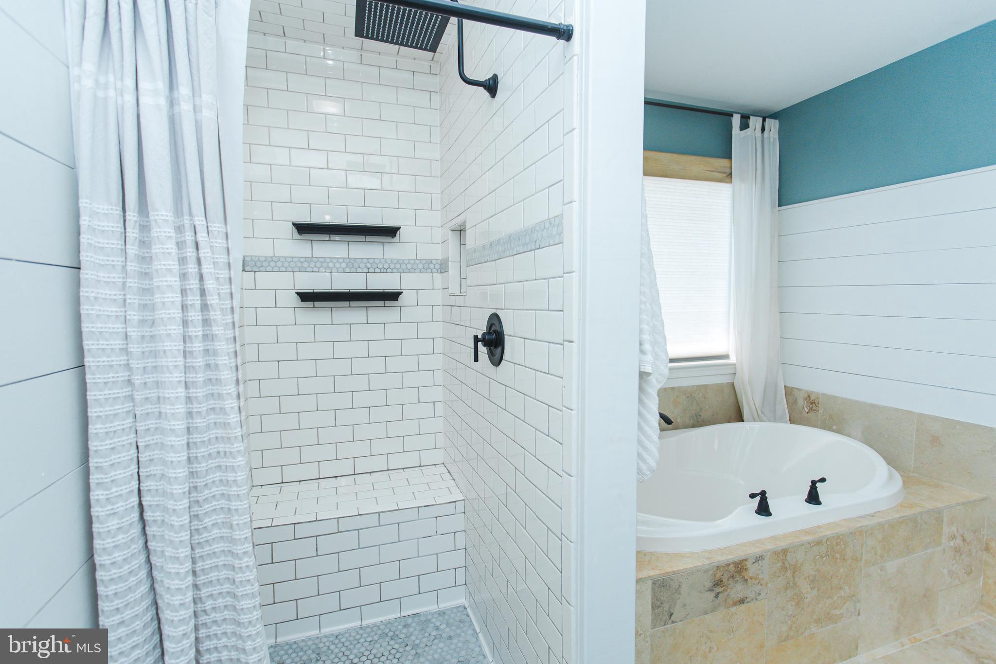 SUMMERWOOD - Residential