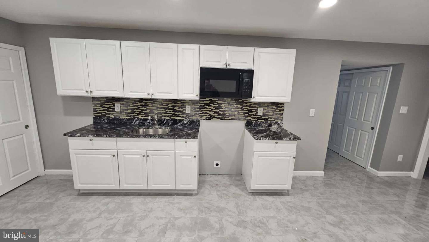 CROFTON VILLAGE - Residential Lease