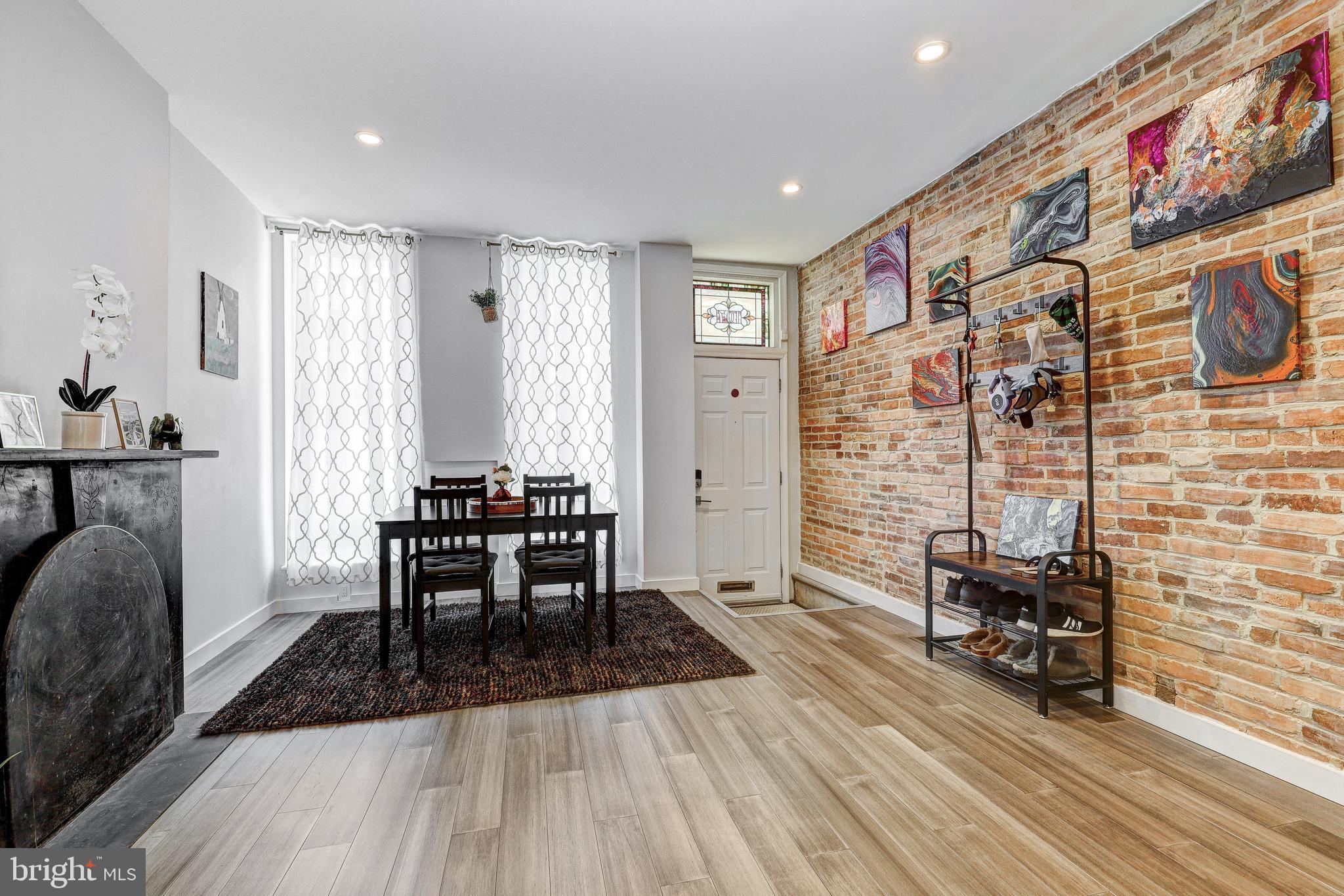 107 W OSTEND STREET