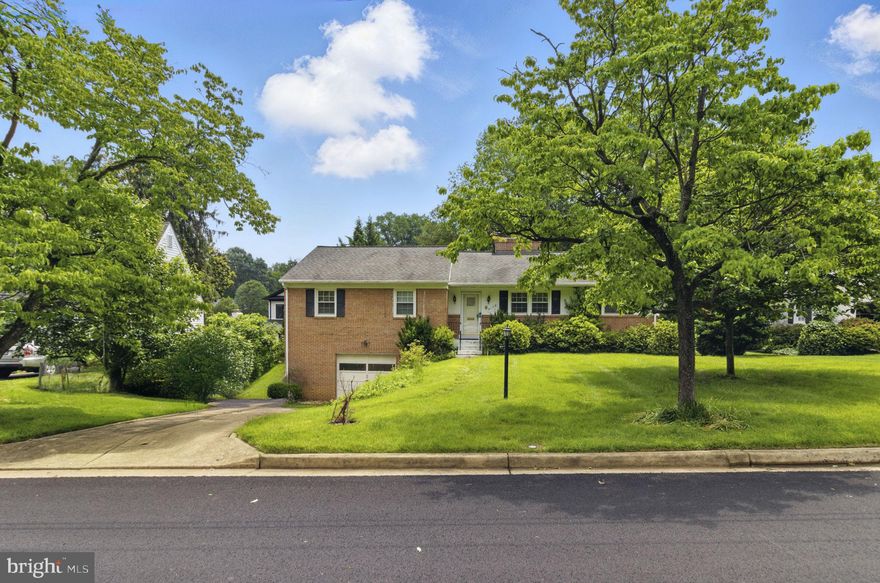 Prime redevelopment opportunity in the highly desirable Potomac Hills neighborhood of McLean. This property is being sold strictly as-is and is ideal for new construction. The beautiful, established neighborhood is part of the sought-after Chesterbrook ES, Longfellow MS, and McLean HS school pyramid. Surrounded by luxury homes selling in the upper $3 million range, this location offers strong upside potential in one of McLean’s most prestigious communities.