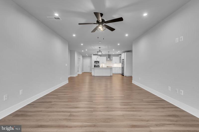 FOUR SEASONS AT KENT ISLAND - Residential