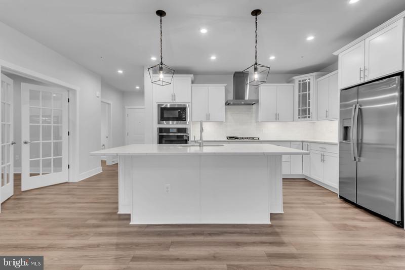 FOUR SEASONS AT KENT ISLAND - Residential