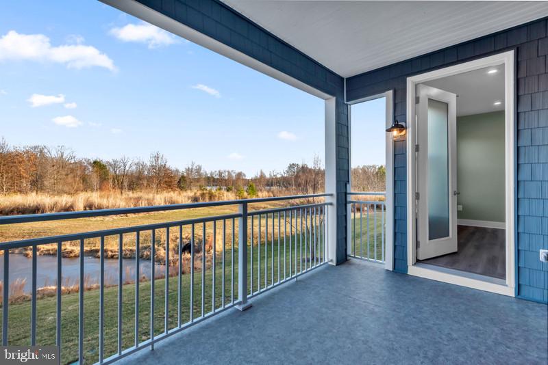 FOUR SEASONS AT KENT ISLAND - Residential