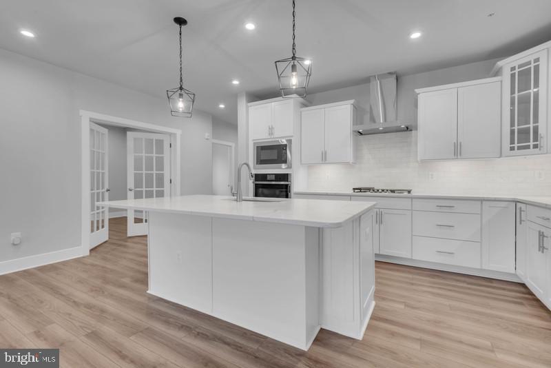 FOUR SEASONS AT KENT ISLAND - Residential