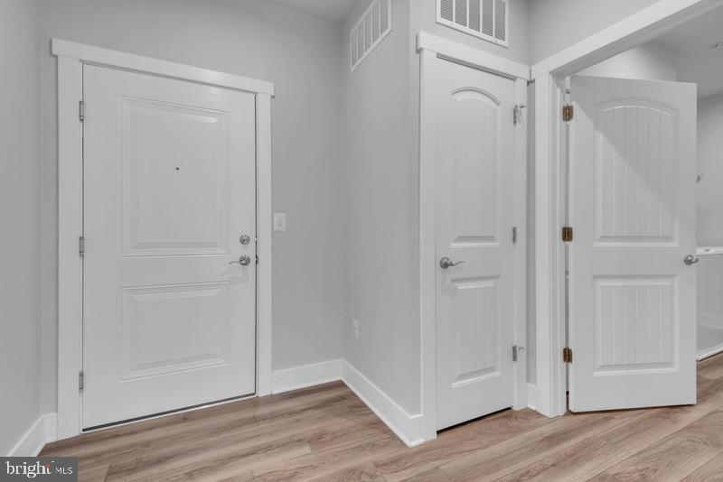 FOUR SEASONS AT KENT ISLAND - Residential