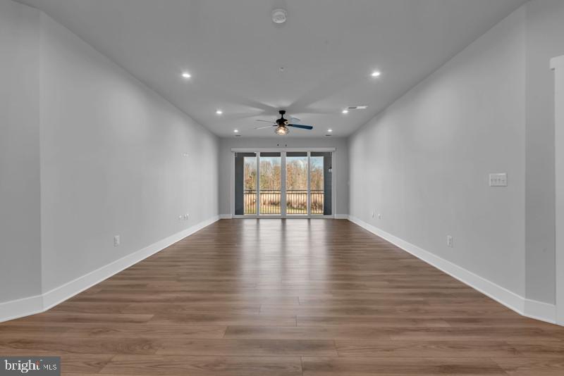 FOUR SEASONS AT KENT ISLAND - Residential