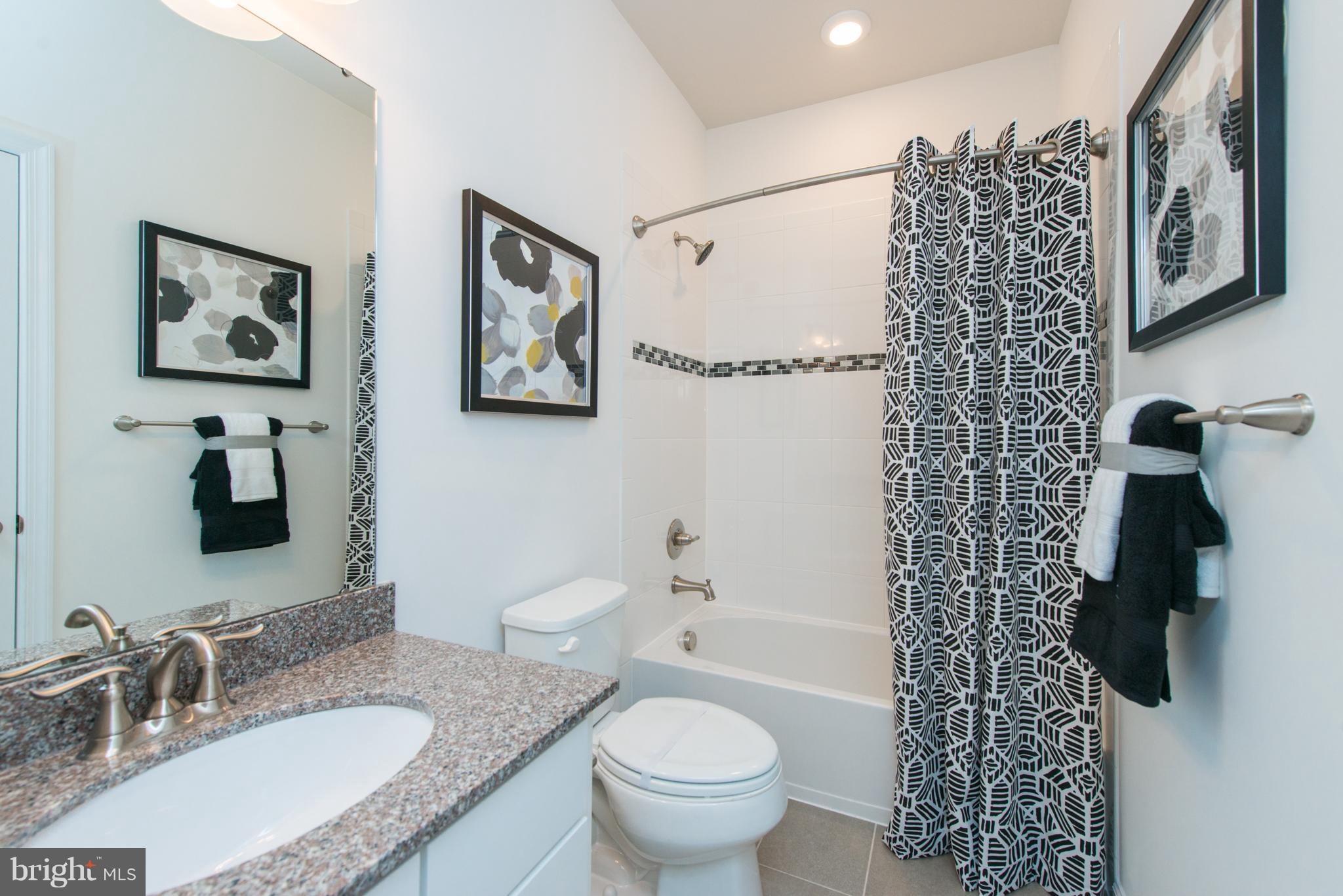 THE TOWNES AT BYNUM RUN - Residential