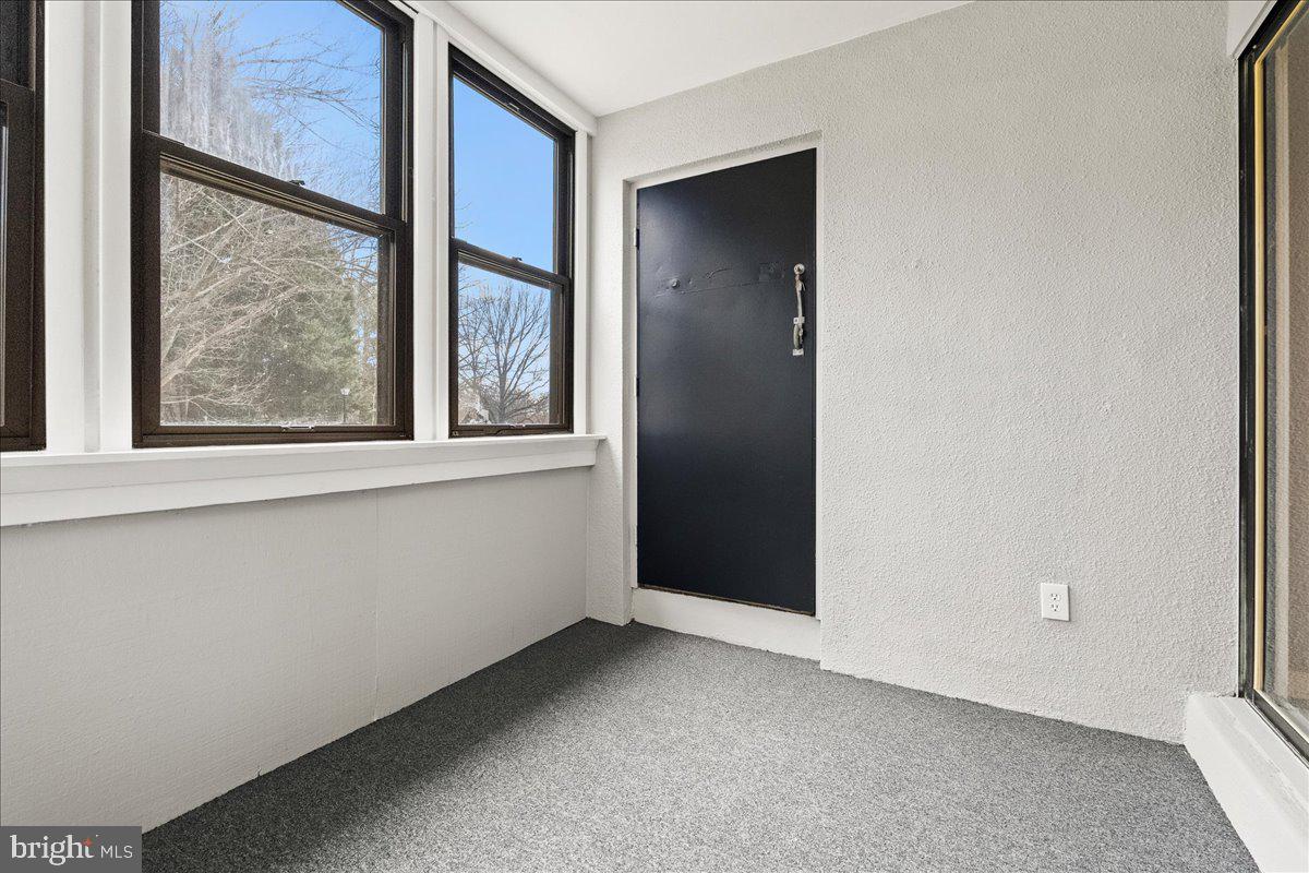 VOM VILLAGE CENTER - Residential