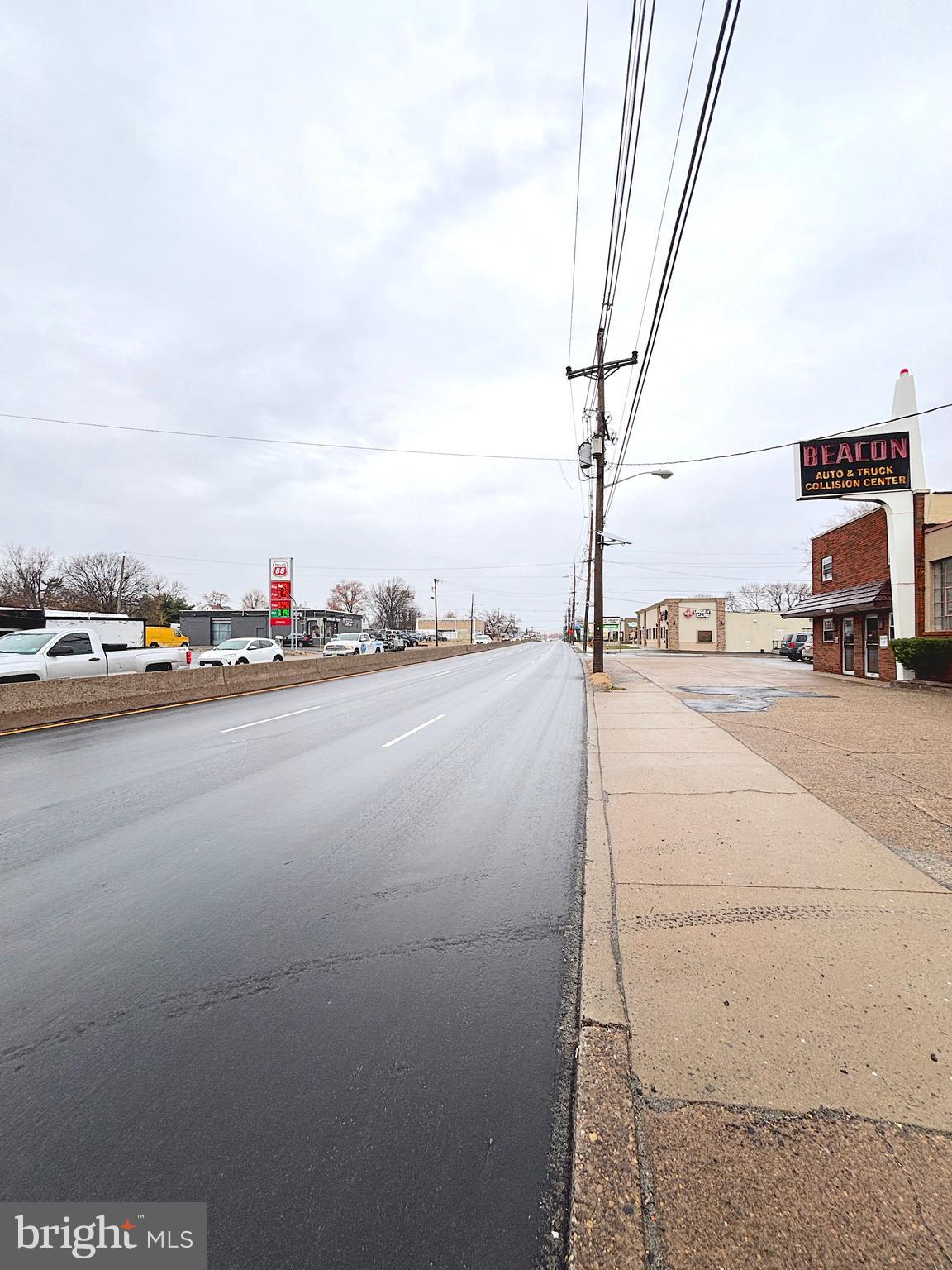 6712 S CRESCENT BOULEVARD N