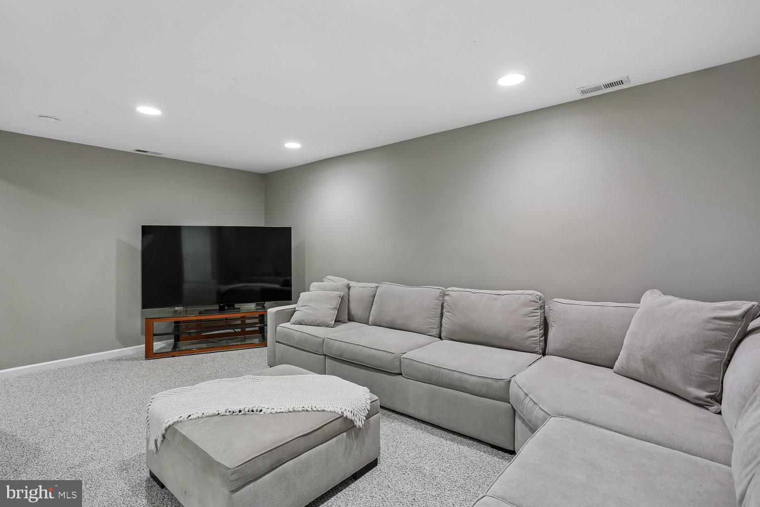 WESTLEIGH - Residential