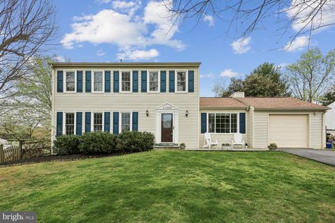 Photo of 11204 Trippon Court, NORTH POTOMAC, MD 20878 (MLS # MDMC2224244)