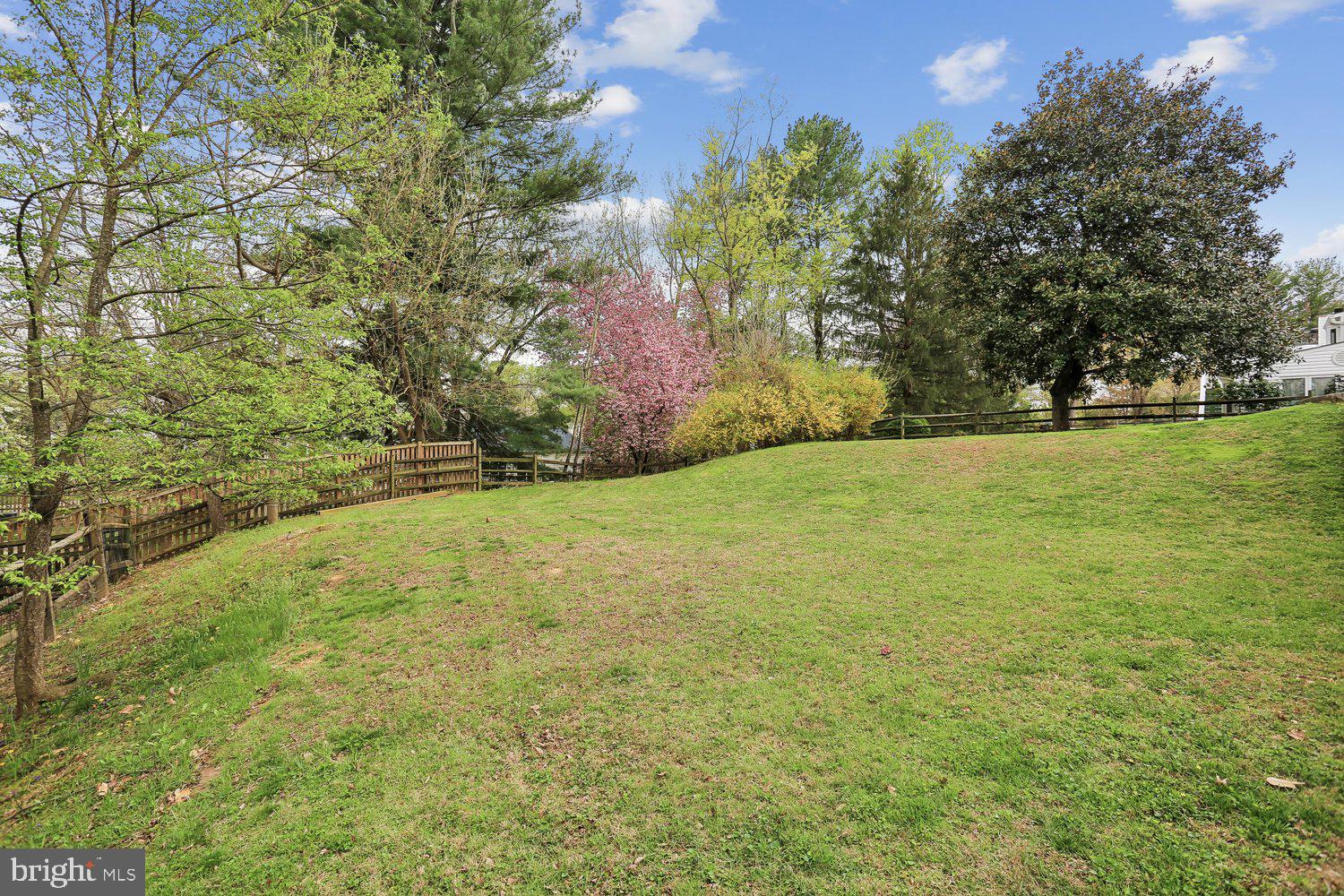 WESTLEIGH - Residential